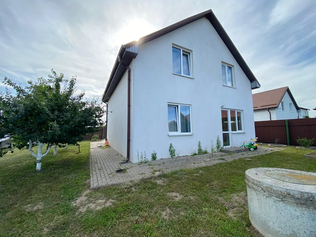 Дом с баней, джакузи и летним бассейном