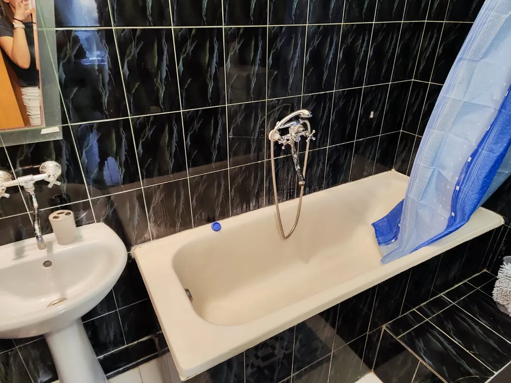 Квартира 3-комнатная Квартира — Евпатория