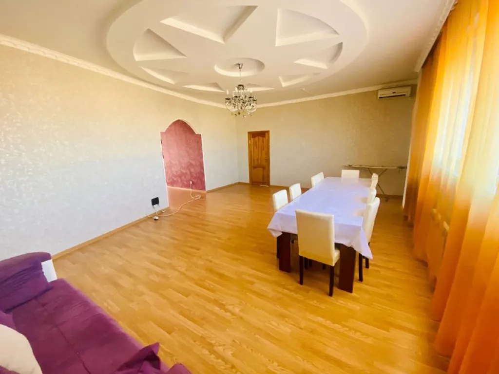 4-комнатная Квартира