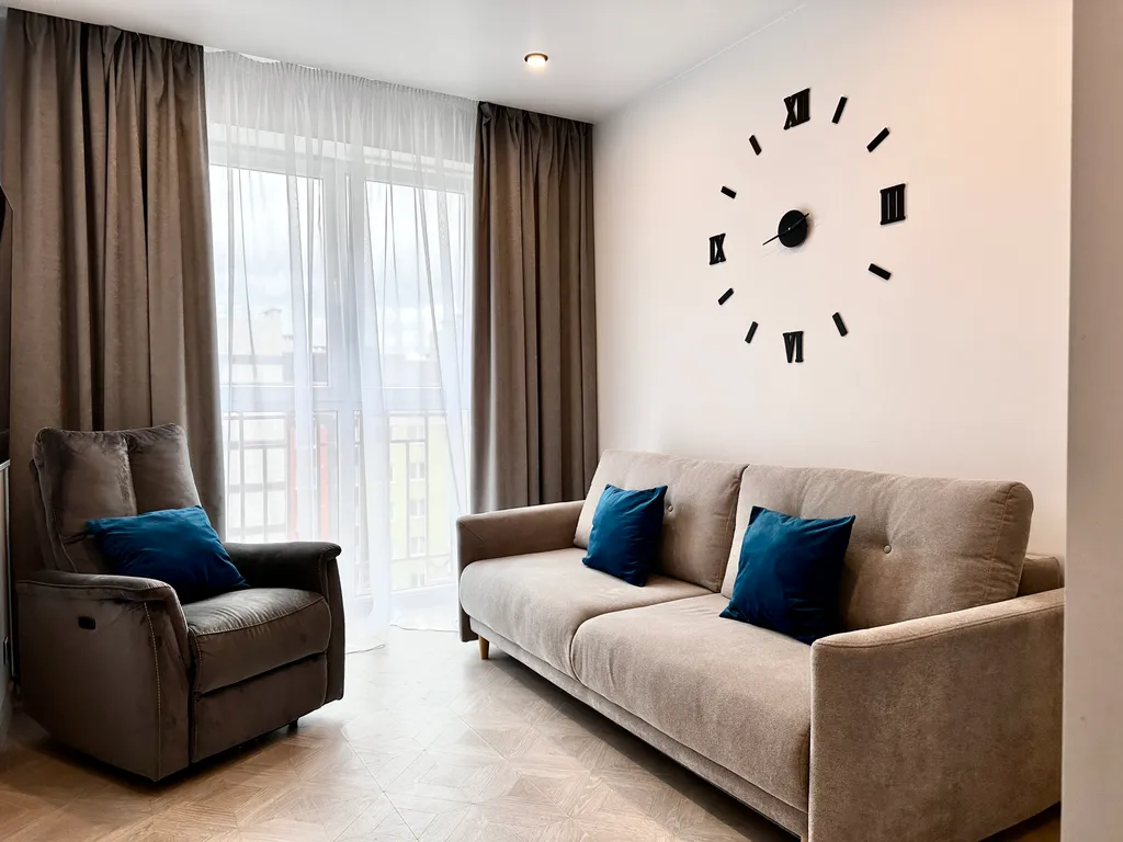 Квартира 3-комнатная Квартира — Калининград