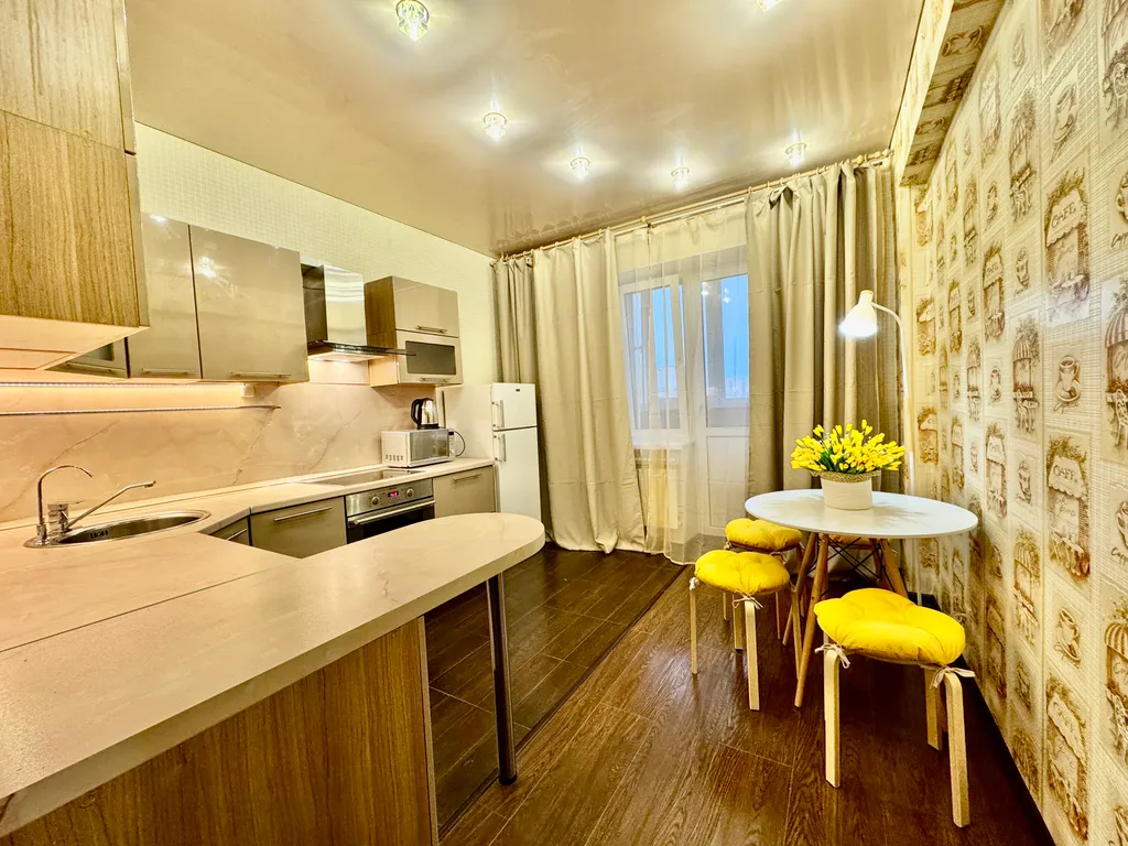 Однокомнатная квартира на 10 этаже с просторной комнатой — аренда посуточно в Обнинск