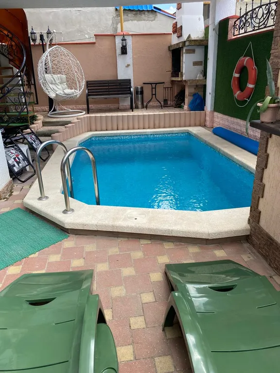 Полулюкс с видом на бассейн