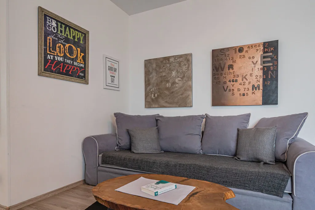 Квартира 2-комнатная Квартира — Калининград