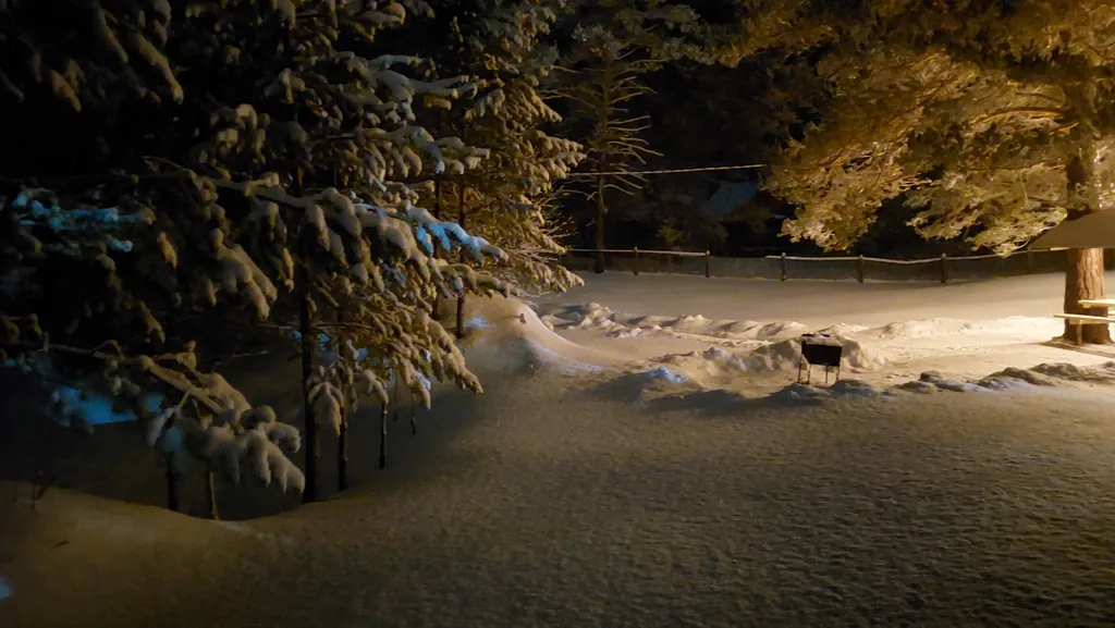 Уютный домик с видом на гору Малиновая