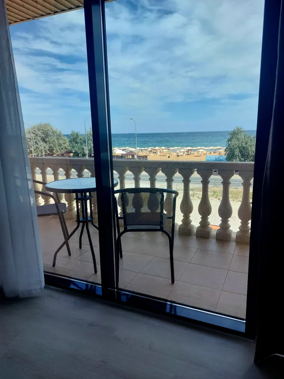 3-комнатные апартаменты с видом на море