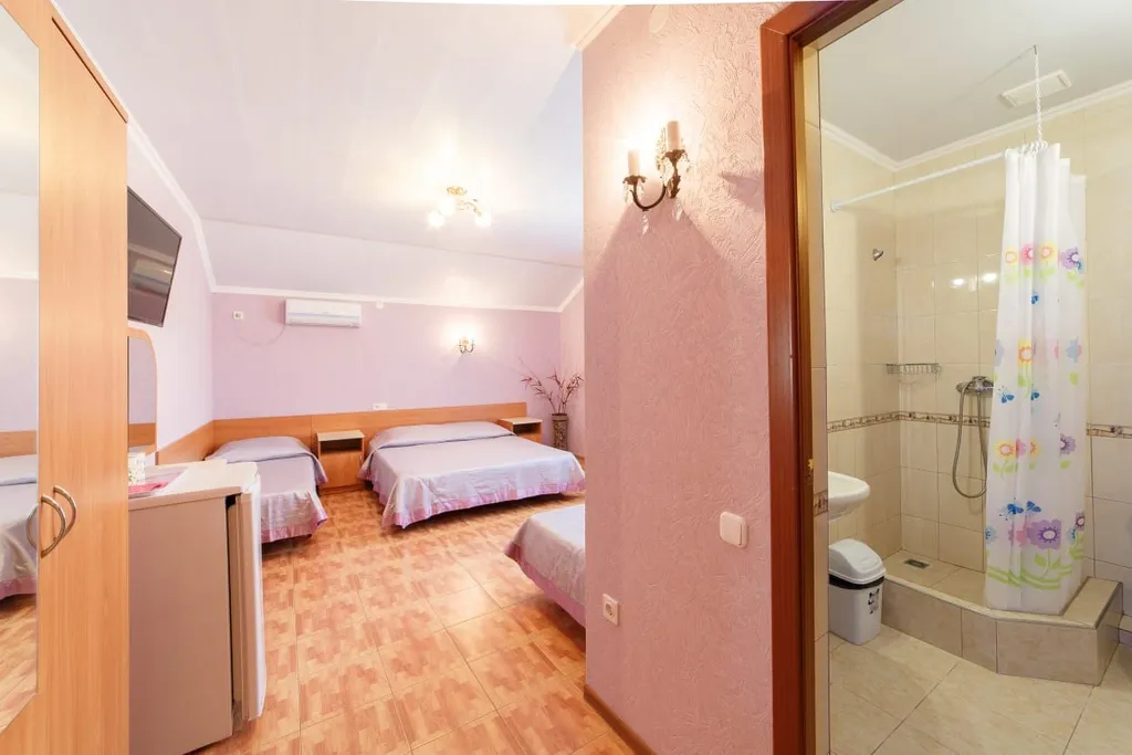 Уютный номер рядом с морем