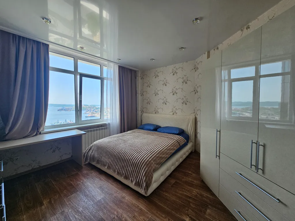 3-ком. в центре Владивостока с видом на море и город