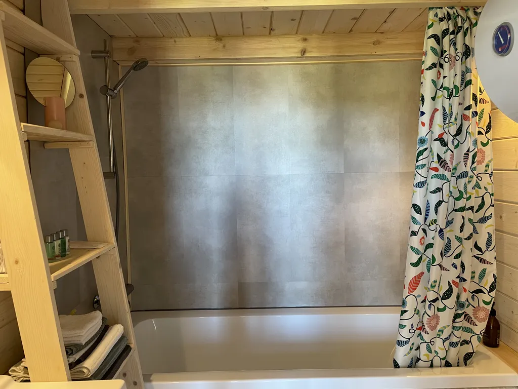 Уютный дом белый