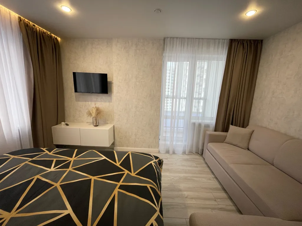 Уютная З комнатная квартира на 19 этаже