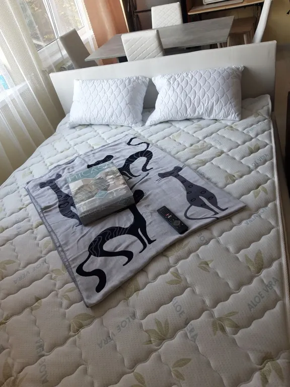 Квартира Квартира Уютная студия с видом на горы в охраняемом дворе — Сочи