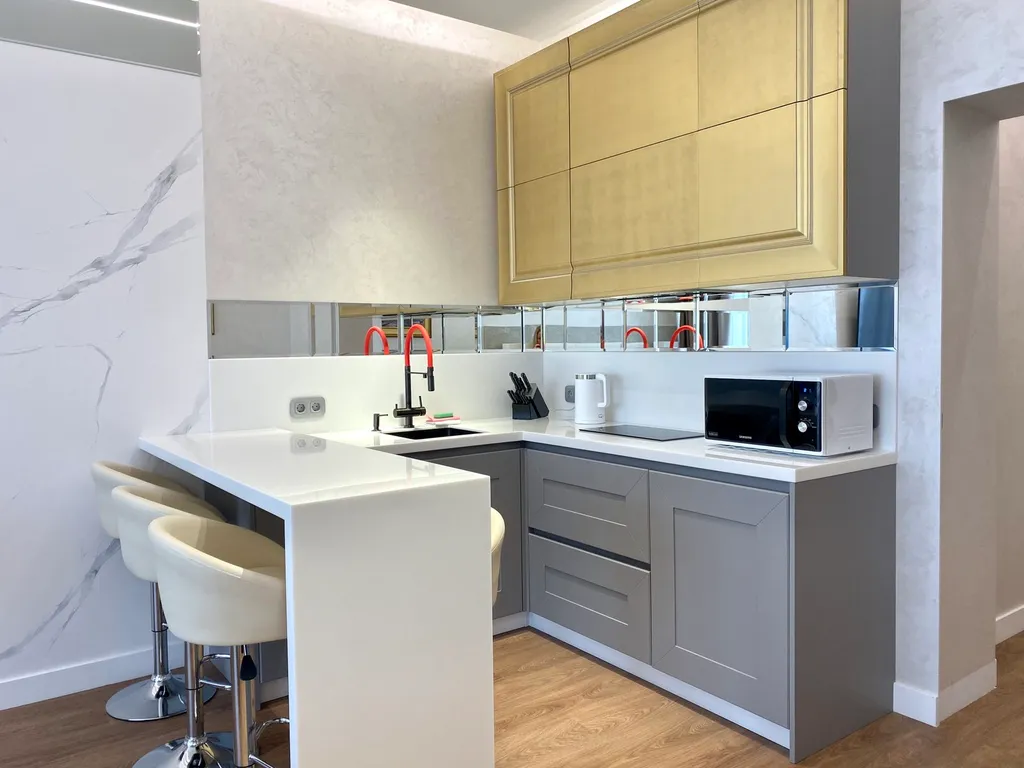 Дизайнерские Апартаменты Акваделюкс с видом на море и бассейном