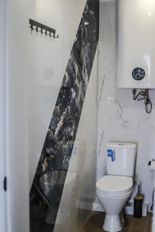 Белая дача "Глэмпинг "Озерное"