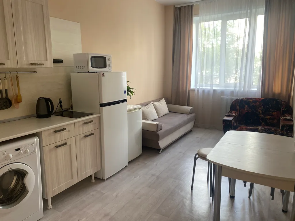 Большая квартира на против тц острова