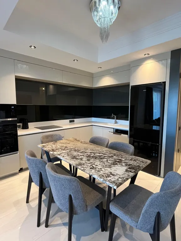 Квартира 2+1 в Azura World c видом на бассейн и аквапарком