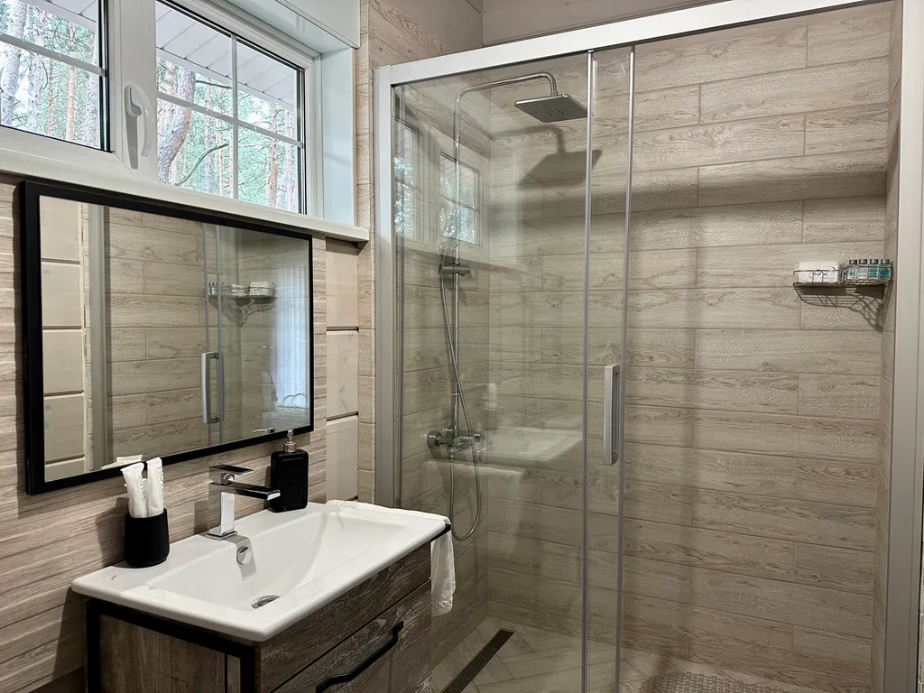 Домик из бруса в сосновом бору