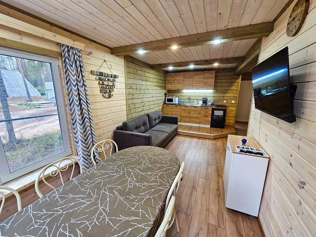 Уютный и просторный коттедж в сосновом бору на берегу озера