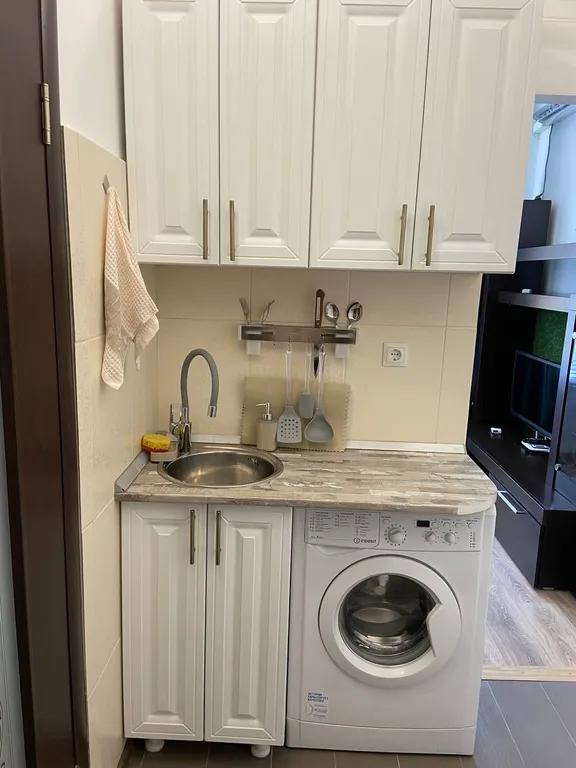 Уютная квартира в самом центре.
Есть все Отчётные документы