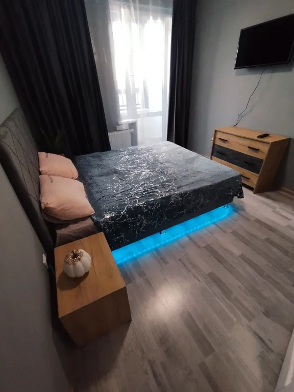 2-комнатная евро квартира у набережной в самом центре