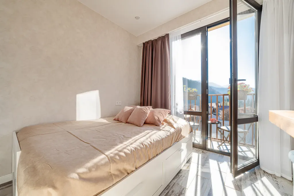 Студия 23 с видом на горы