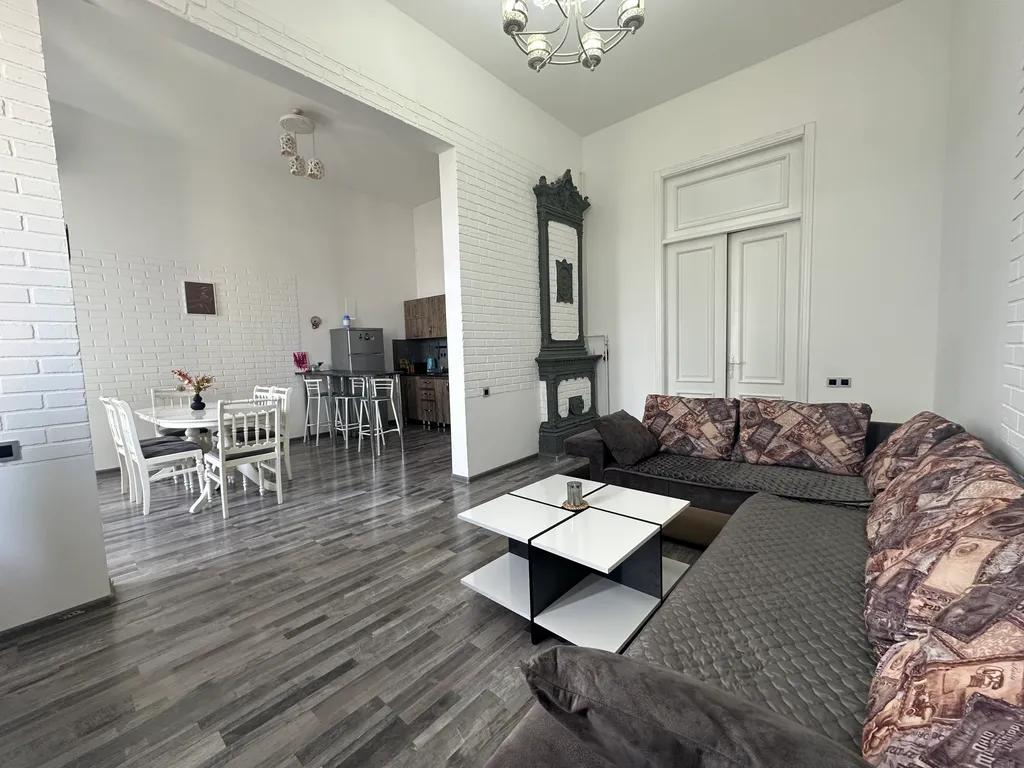 F1 Hard Rock City Center Apartment