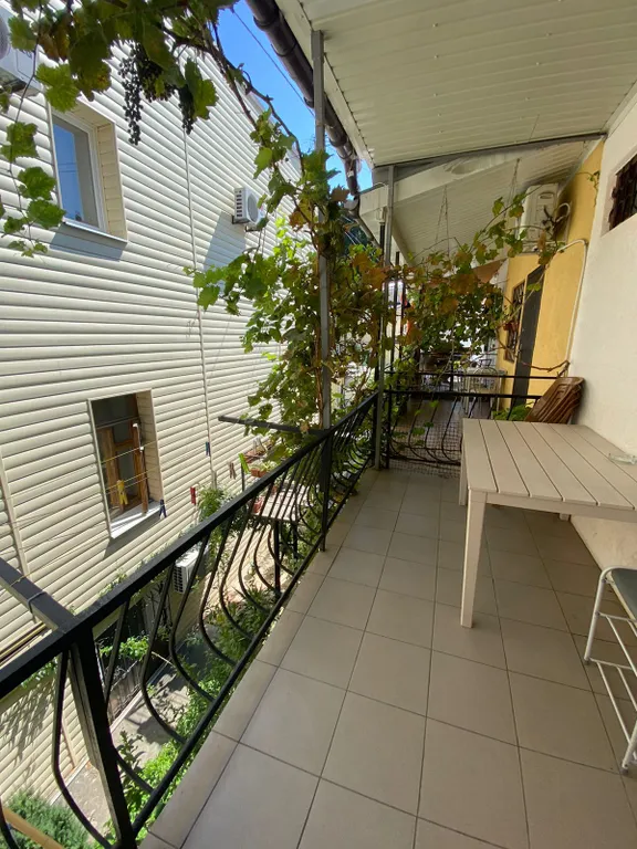 Коттедж на набережной