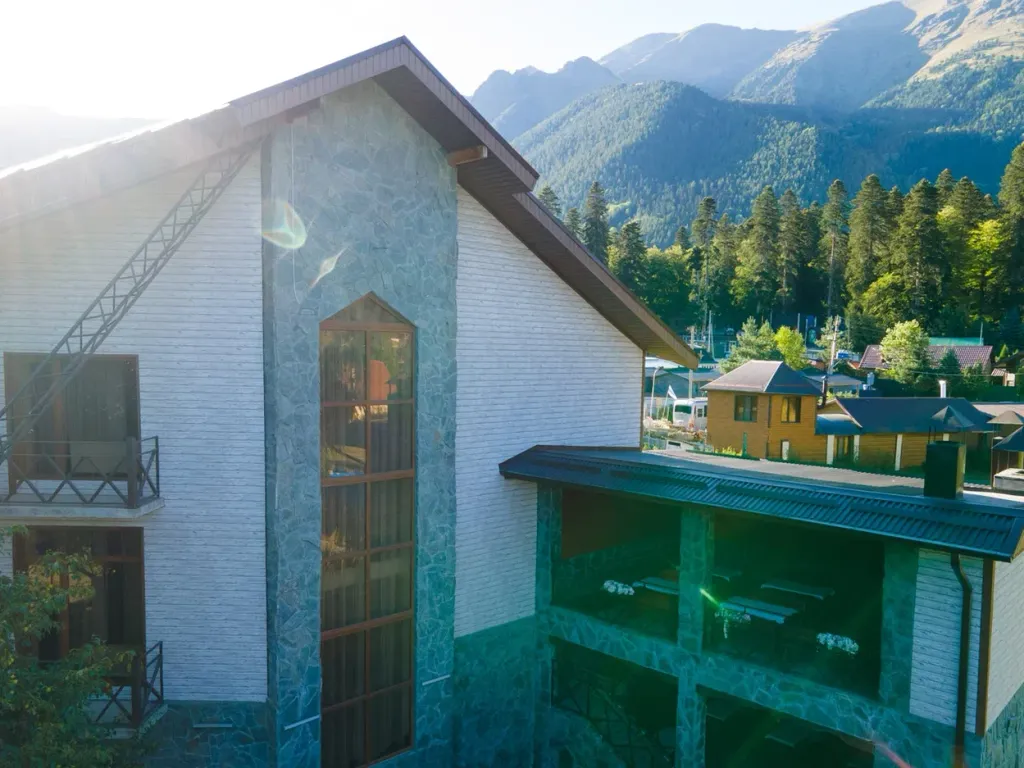 Коттедж Коттедж из древнего сруба в горах — Архыз