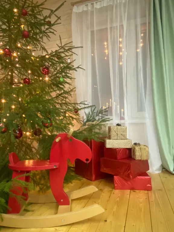 Домик на берегу реки