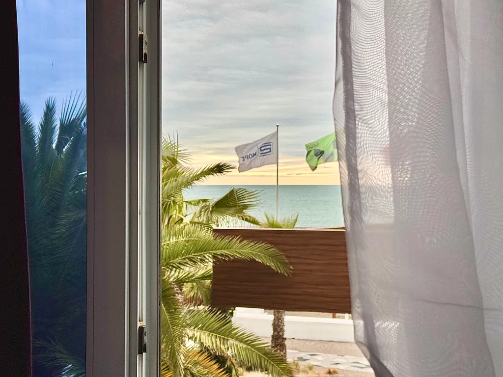 Квартира Апартаменты с видом на море на набережной "Ривьера" — Сочи