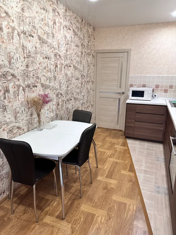 Квартира Светлая, уютная квартира рядом с метро Московское, с техникой, мебелью — Нижний Новгород
