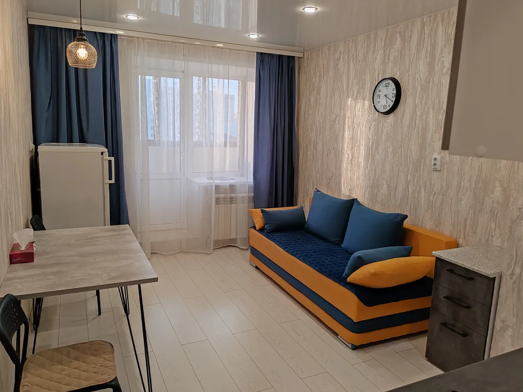 Евродвушка у Ледового дворца, стадиона Локомотив и вокзала