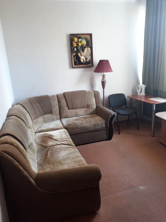 Квартира Двухкомнатный, четырёхместный номер с удобствами — аренда посуточно в Бердянск