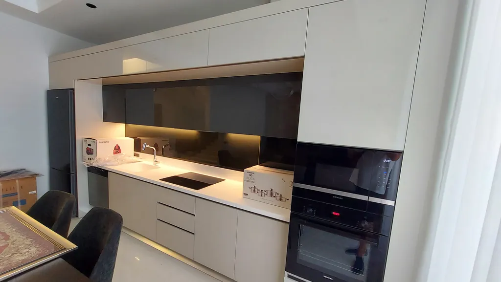 Двухуровневая квартира с собственным выходом к бассейну