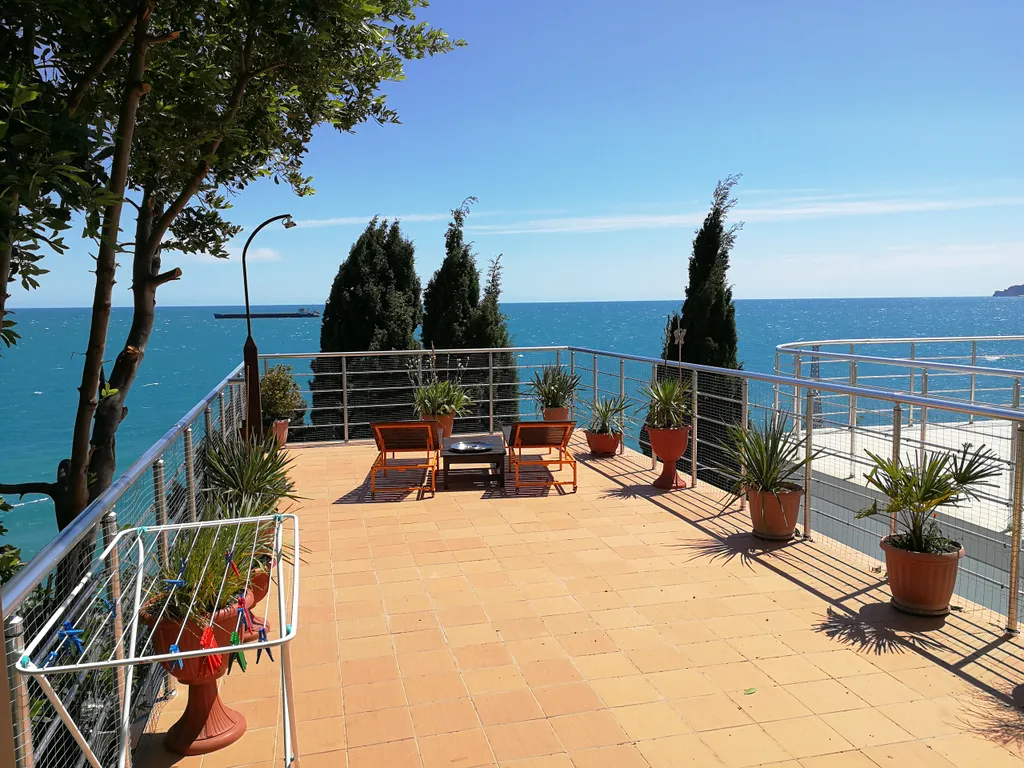 Студия с собственной террасой