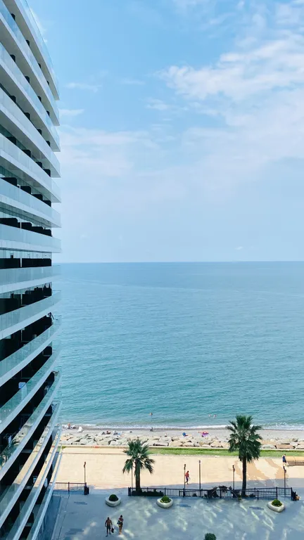 Апартаменты на берегу черного моря