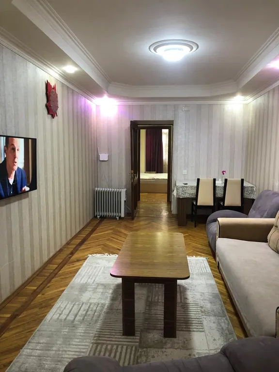 Бюджетная уютная 2 комнатная квартира в центре города Баку, рядом Формула 1