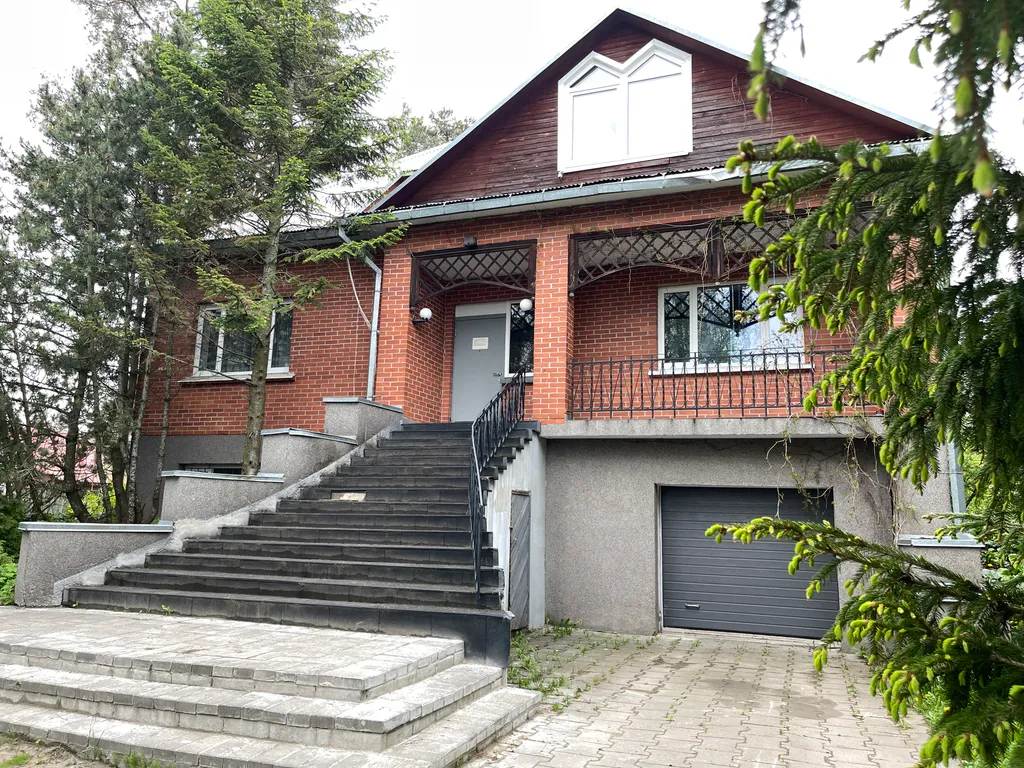 6-комнатный Дом