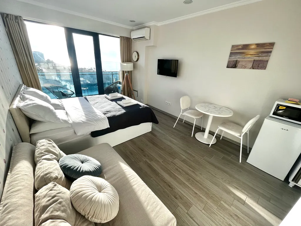 Квартира с видом на закаты и зеленый парк Orbi Beach Tower