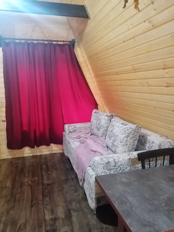 Домик с Баней у горы