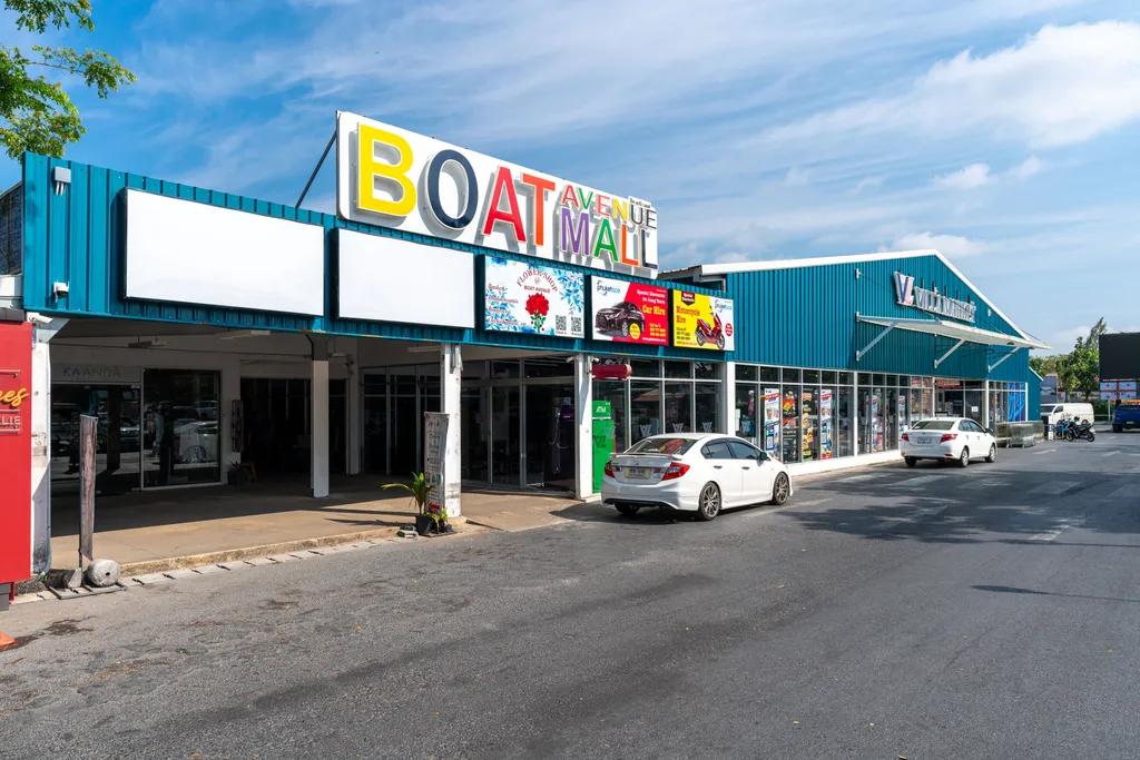 Три спальни с видом на море и озеро