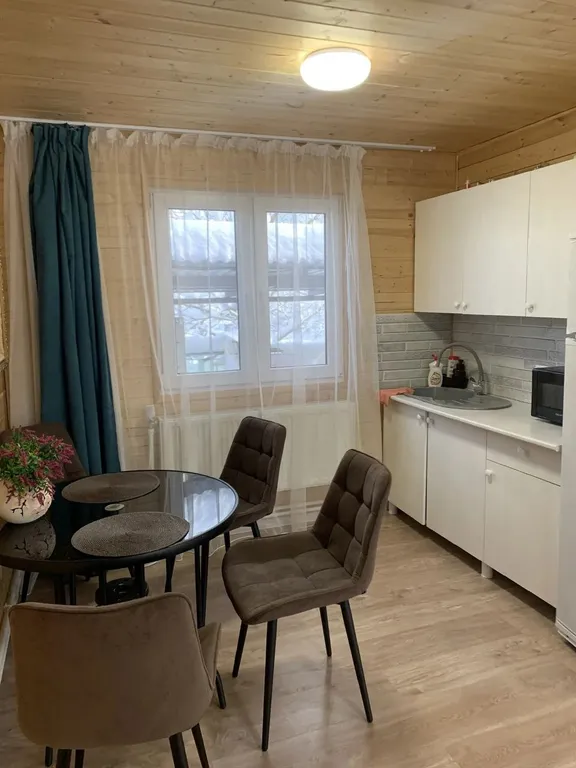 Уютный домик в горах с бассейном