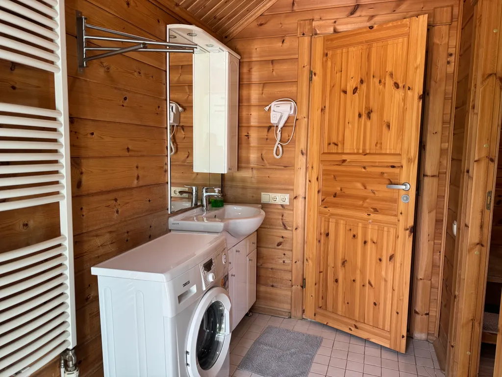 Уютный домик на берегу Ладожского озера дом 1