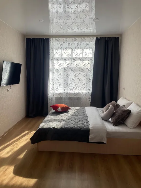 Квартира рядом с ТЦ Коллаж