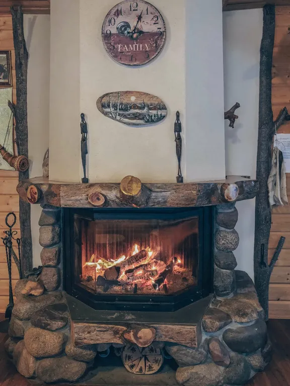 Уютный комфортабельный коттедж в живописном месте посреди озер и лесов