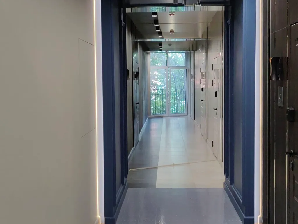 Новые двухкомнатные апартаменты West Wave рядом с бассейнами Баден СПА