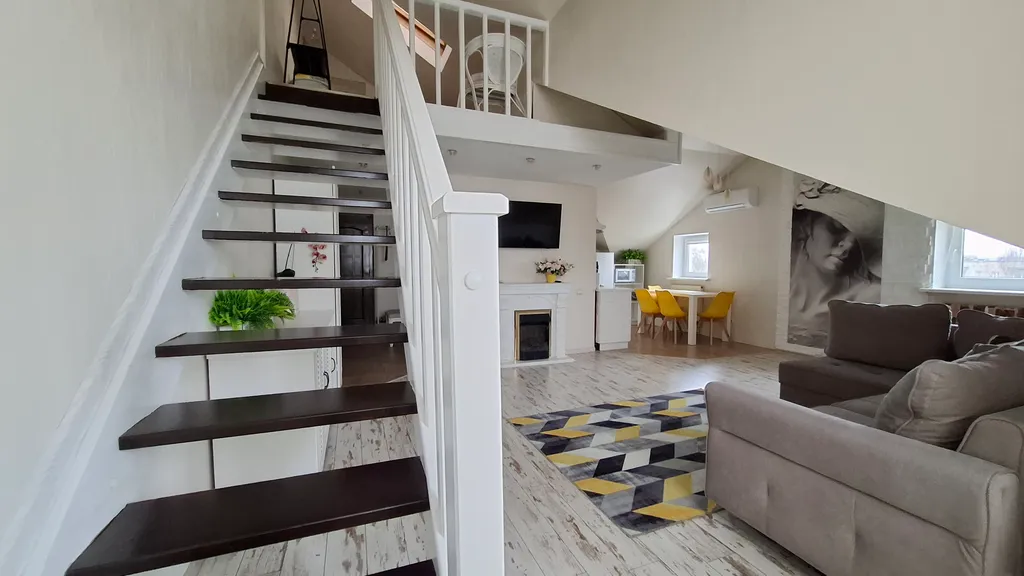 Квартира Квартира Мансарда в сердце Калининграда — Калининград