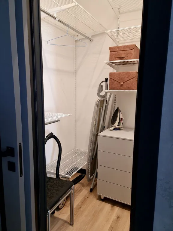 Уютная квартира в центре города на высоком этаже с видом на море