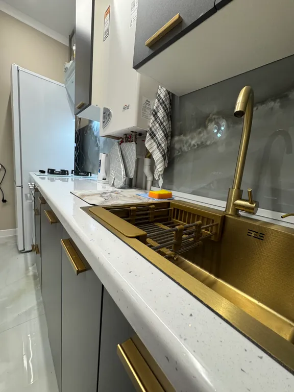 квартира с дизайнерским ремонтом на въезде в город