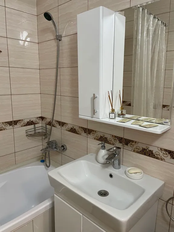 Квартира Просторная и уютная квартира ТЦ galaxy — Барнаул