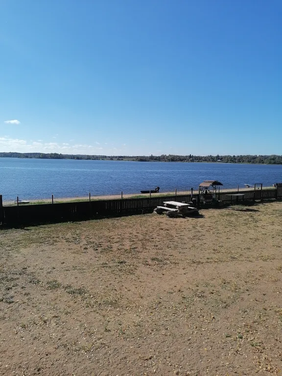 Коттедж с видом на Озеро.