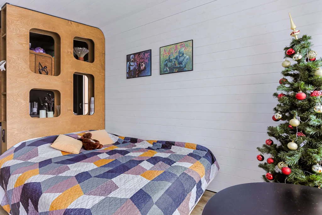 Дом Немо с уличной купелью  в лесу